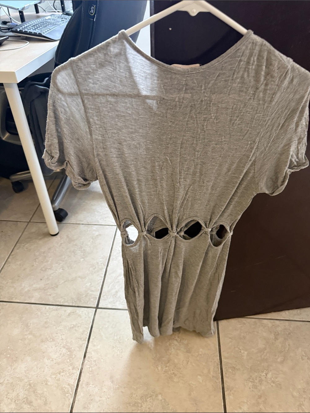 Honey Punch Gray Cutout Short Sleeve Crop Top - Picture 3 of 3